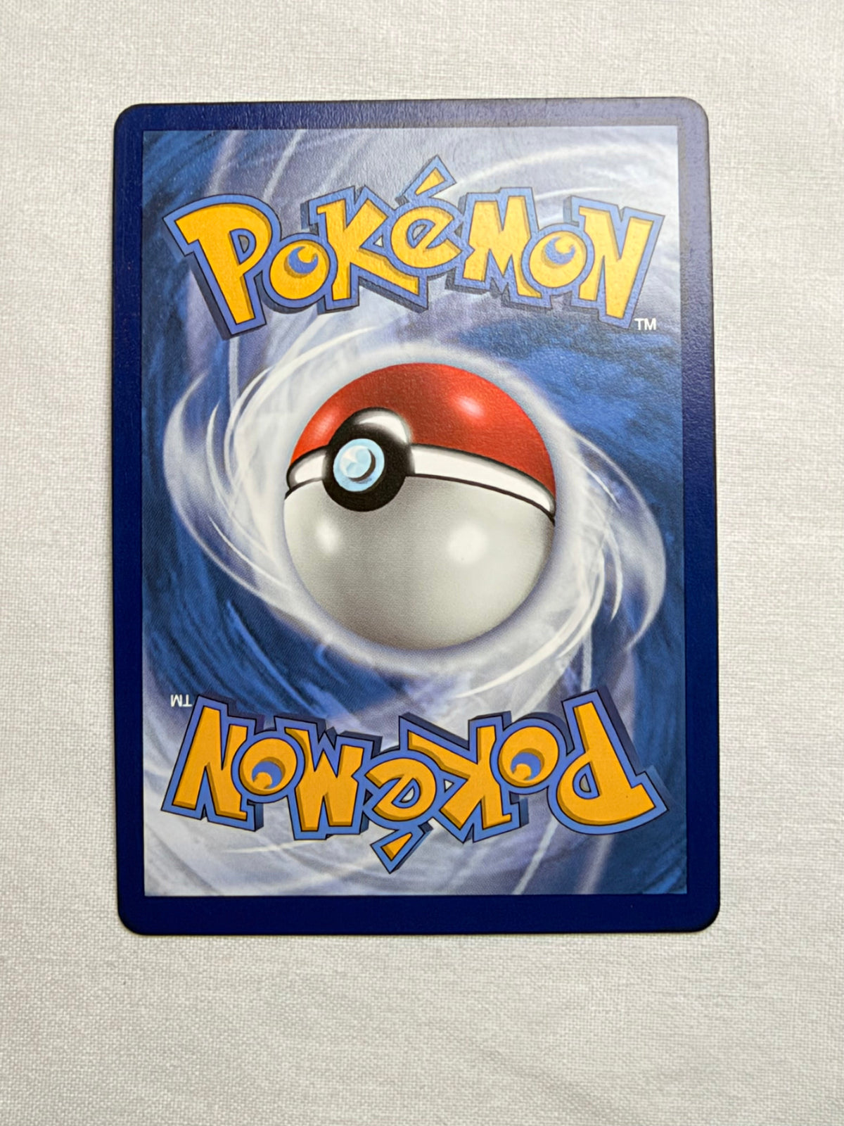 Pidgeot V 137/196 back